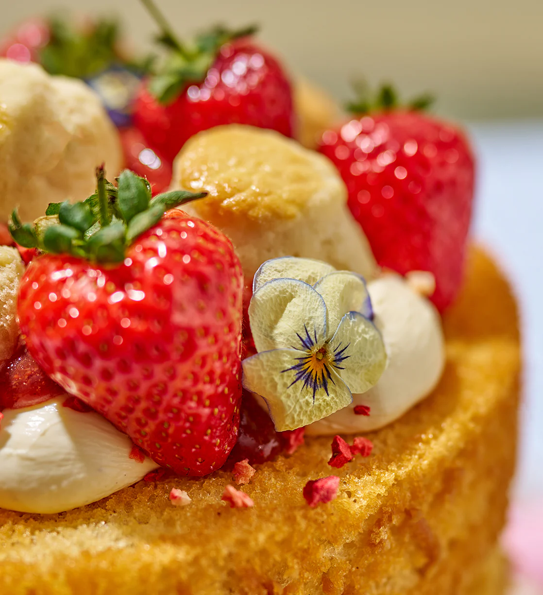 20th Birthday Cream Tea Layer Cake - Image 5