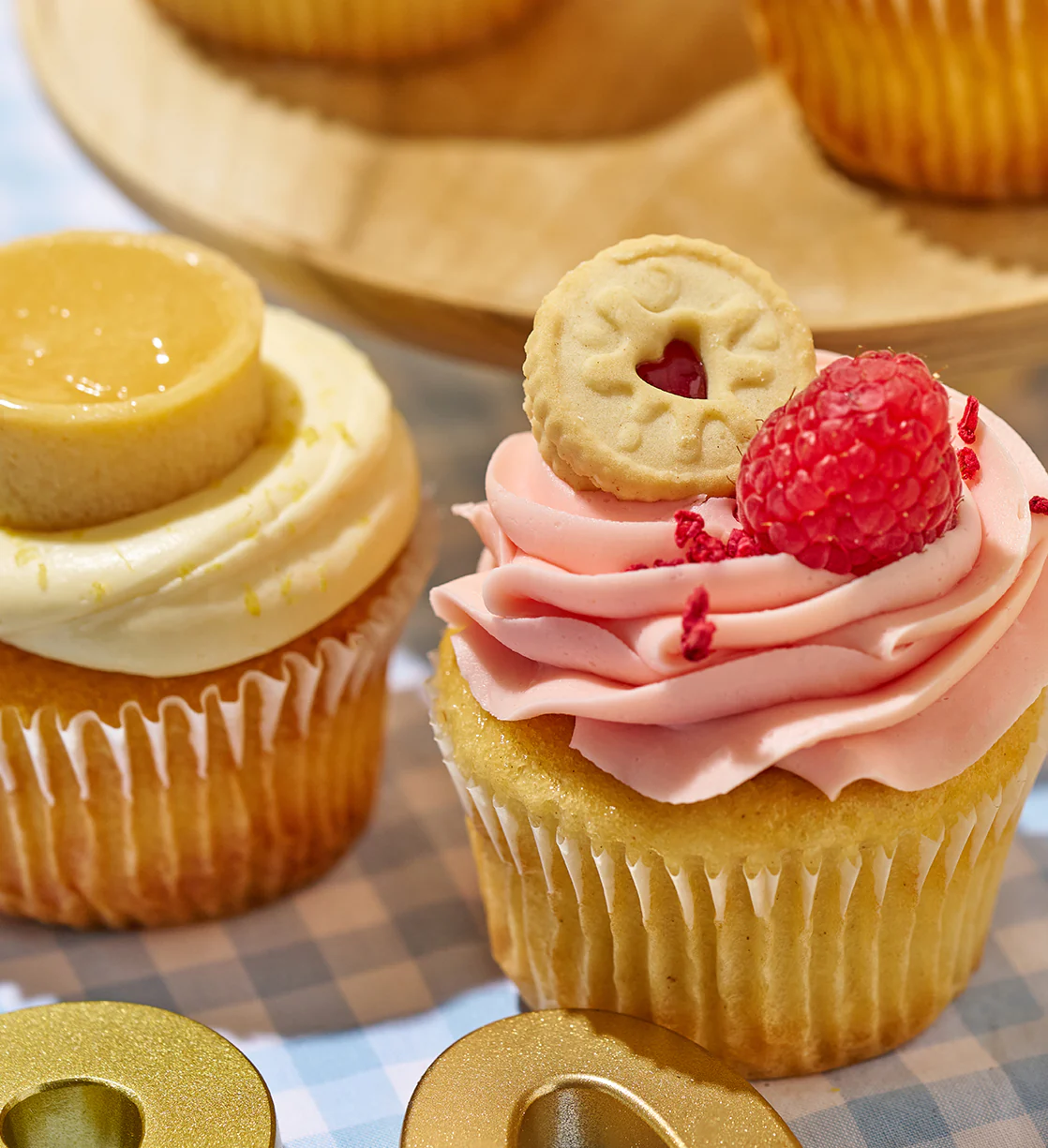 20th Birthday Cupcake Nationwide Box - Image 5