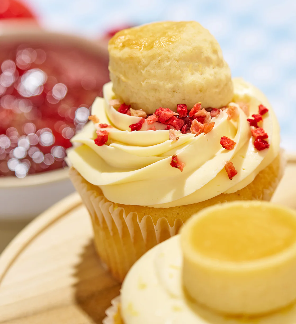 20th Birthday Cupcake Nationwide Box - Image 6