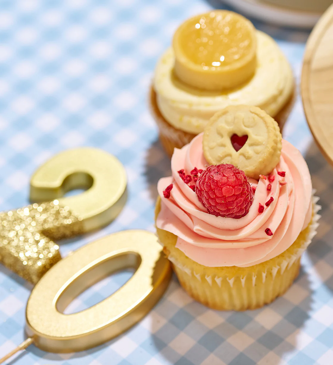 20th Birthday Cupcake Nationwide Box - Image 7