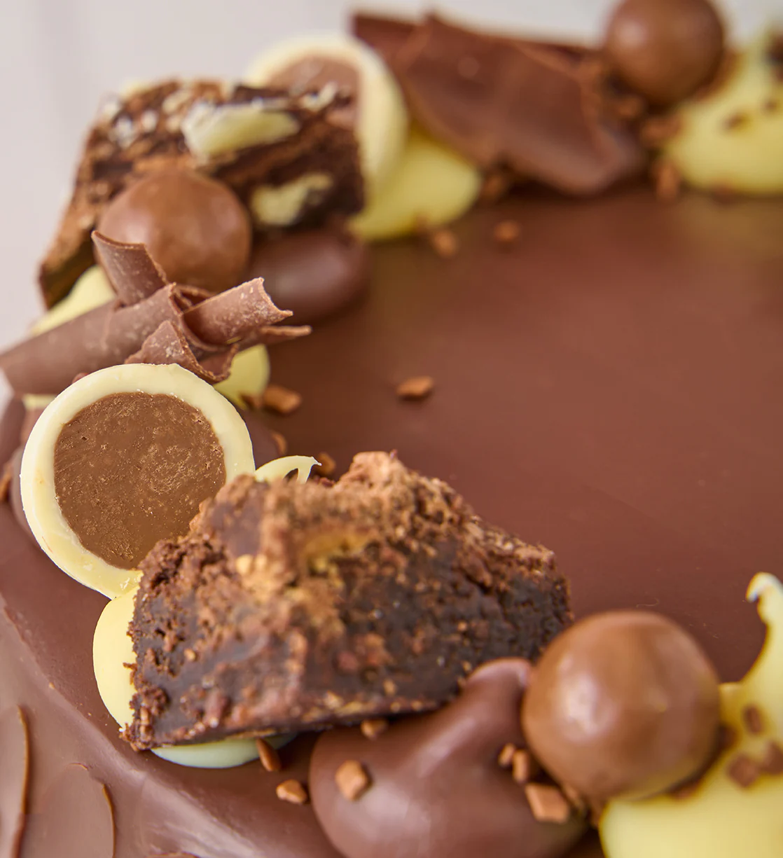 Chocolate Heaven Cake - Image 5