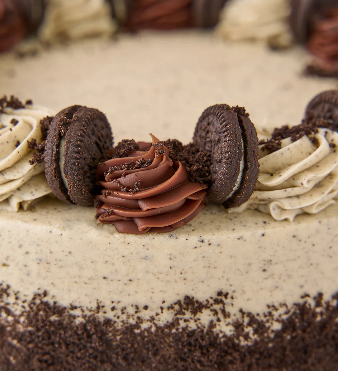 Cookies and Cream Cake - Image 5