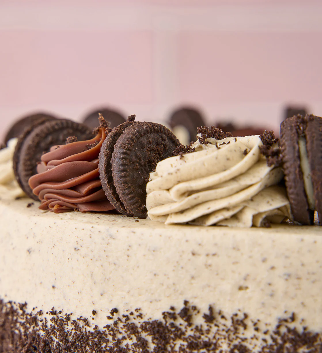 Cookies and Cream Cake - Image 6