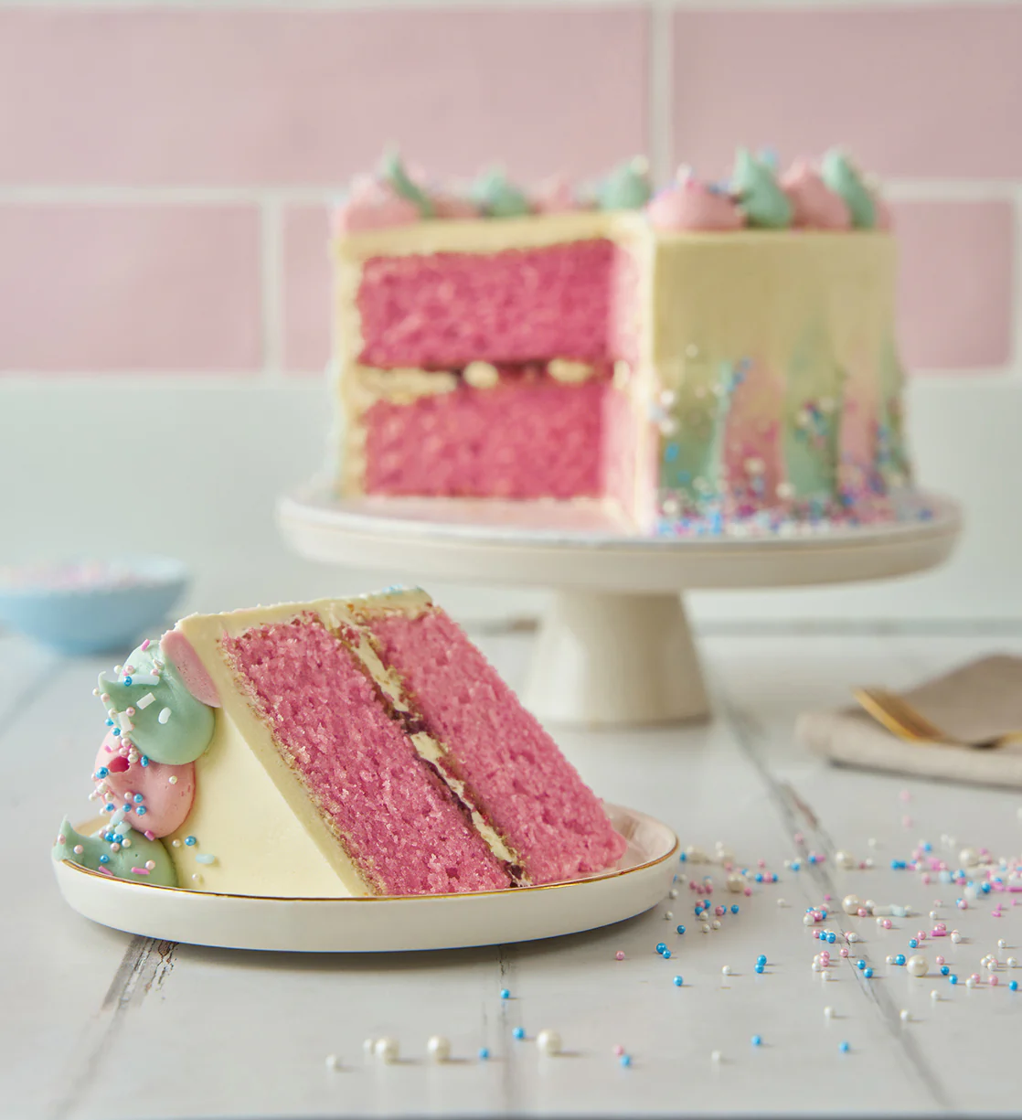 Gender Reveal White Cake - Image 7