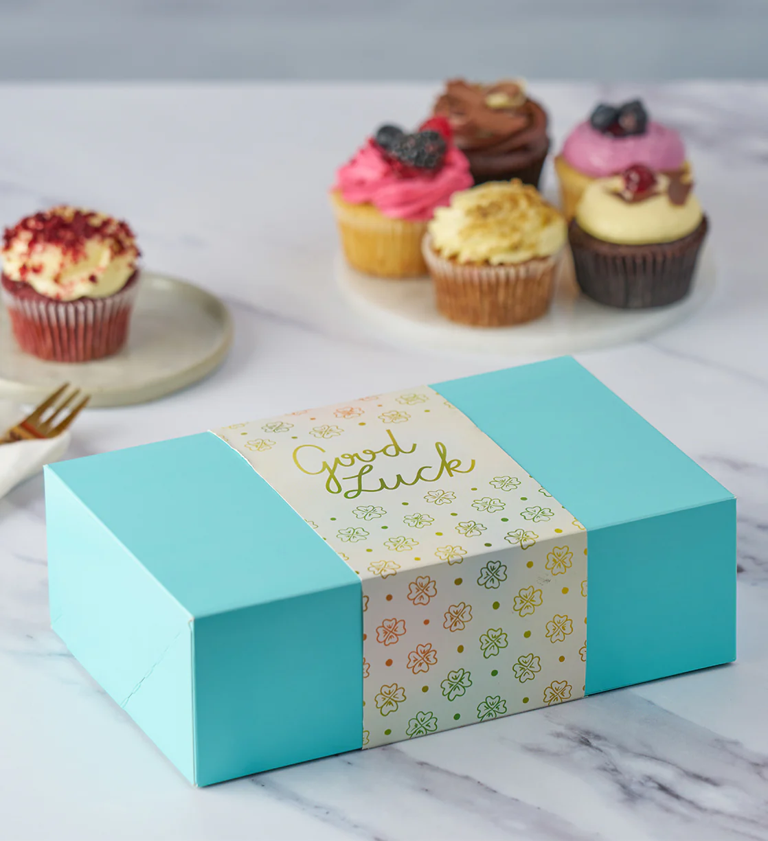 Good Luck Cupcake Box Band - Image 3