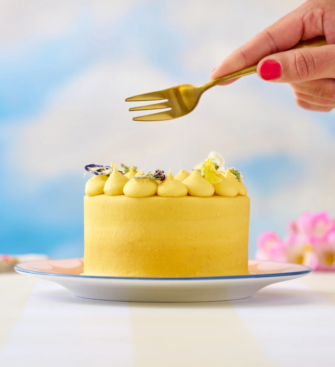 Mango and Yuzu Bento Cake - Image 4