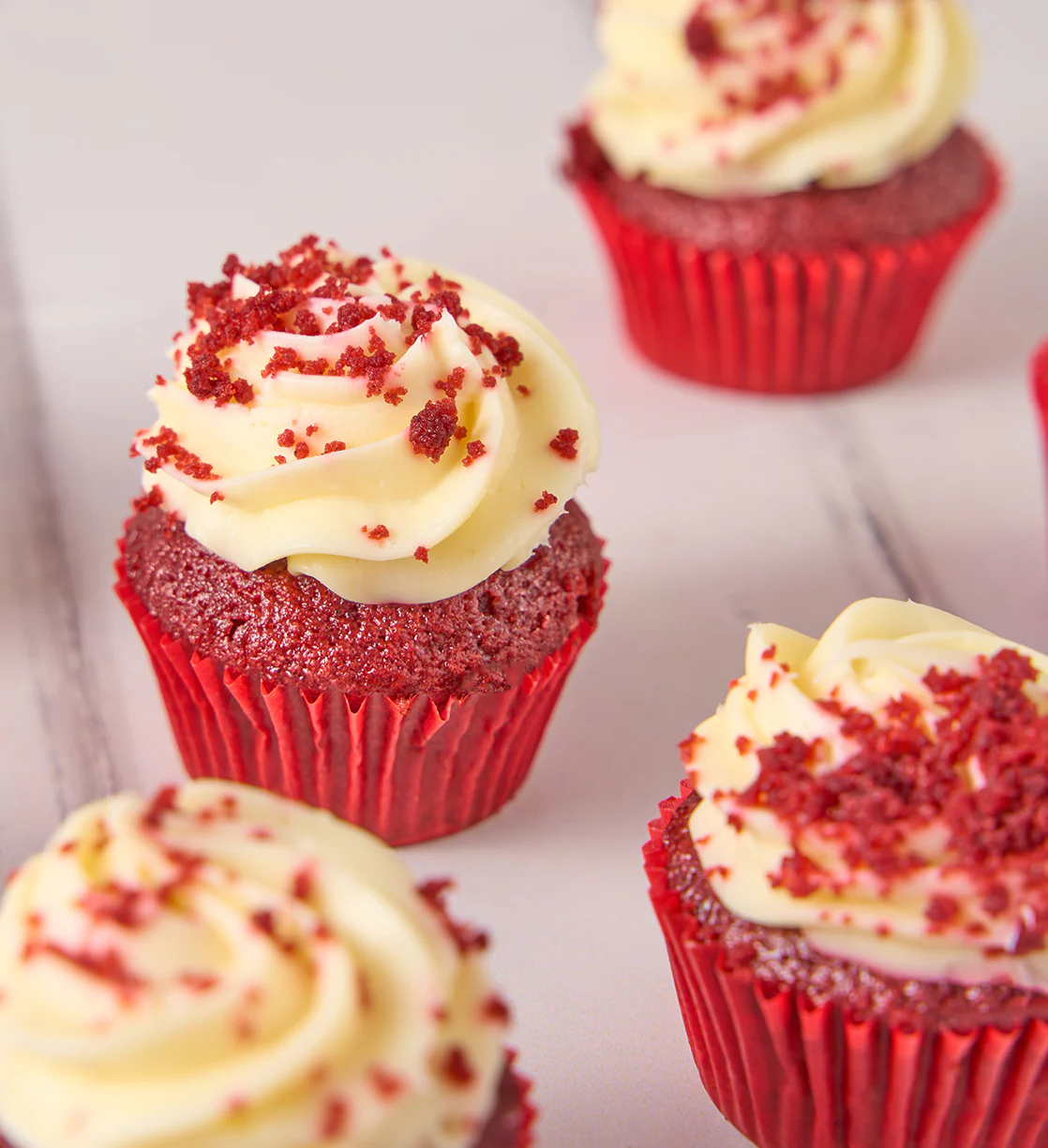 Red Velvet Mini Cupcake Box - Image 7