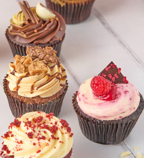Red Velvet Nationwide Cake and Assorted Cupcakes Bundle - Image 9