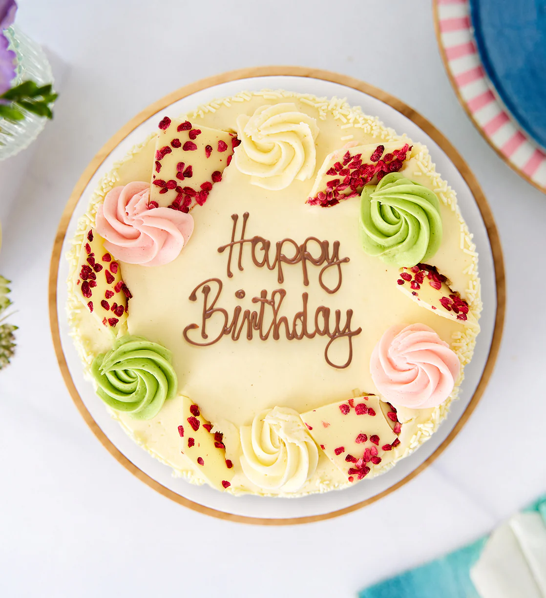 Vanilla Pastel Nationwide Cake - Image 3