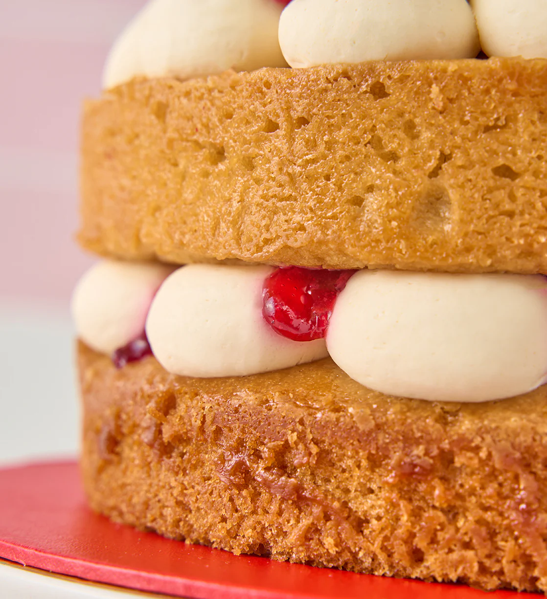 Vegan Victoria Sponge Cake - Image 5