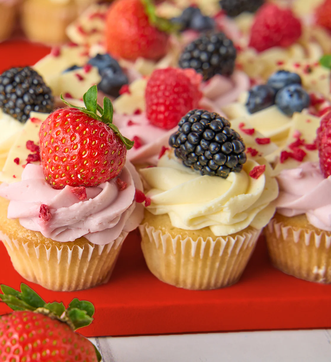 Victoria Sponge Cupcake Number Cake - Image 5