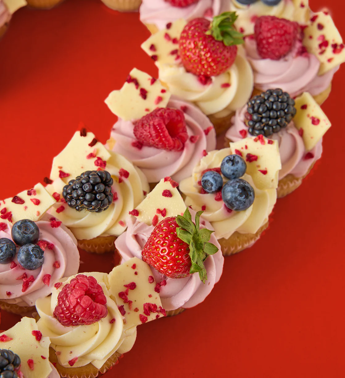 Victoria Sponge Cupcake Number Cake - Image 7